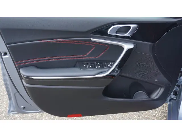 Kia ProCeed 1.6 T-GDI 204pk GT 2022 Benzine 53