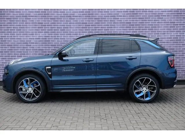 Lynk & Co 01 PHEV 2022 Hybride Benzine 6