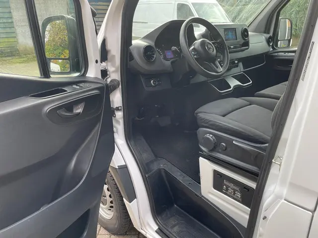 Mercedes-Benz Sprinter 317CDI wb433 L3 Aut. 2022 Diesel 14