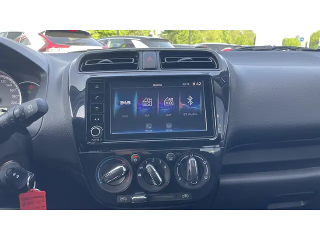 Mitsubishi Space Star 1.2 Connect+ 2024 Benzine 10