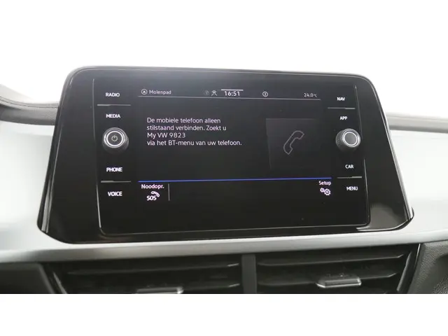 Volkswagen T-Roc 1.5 TSI 150pk Life DSG 2023 Benzine 31