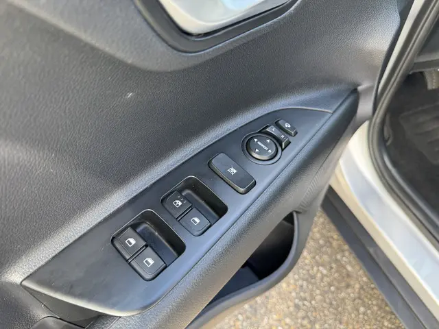 Kia Stonic 1.0 T-GDi DynamicLine 2022 Benzine 14