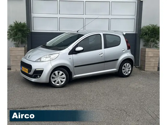 Peugeot 107 1.0 Active 2012 Benzine 2