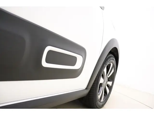 Citroën C3 1.2 PureTech Feel Edition 2023 Benzine 16