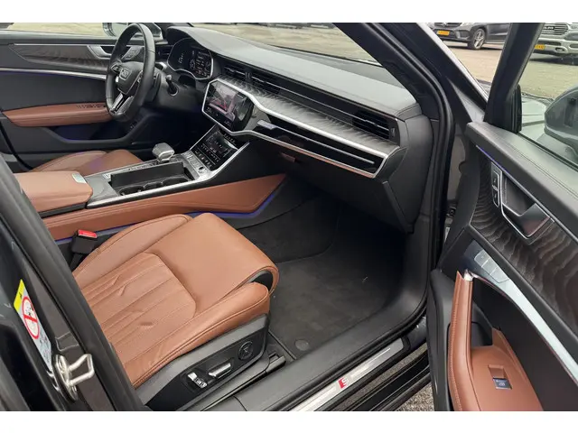 Audi A6 Avant 55 TFSI quattro S edition 2020 Benzine 17