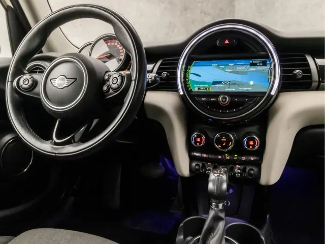 MINI Cooper Mini 1.5 Chili 2016 Benzine 7