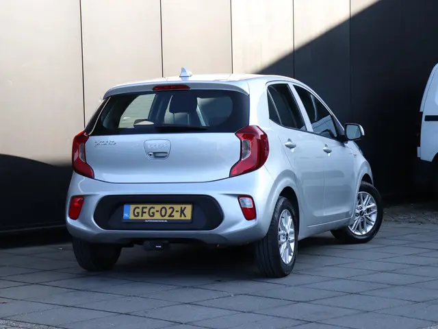 Kia Picanto 1.0 DPi DynamicLine 2024 Benzine 3