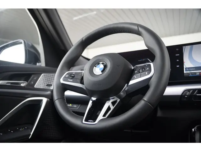 BMW X1 18i sDrive Aut. 2024 Benzine 17