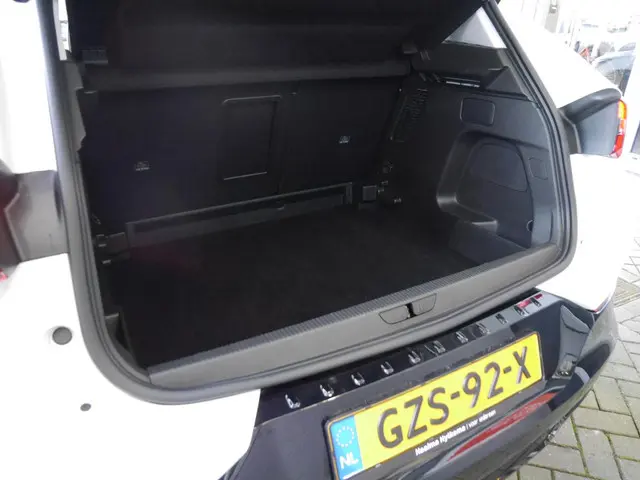 Opel Grandland 1.2 Turbo GS Black Pack 2024 Benzine 13