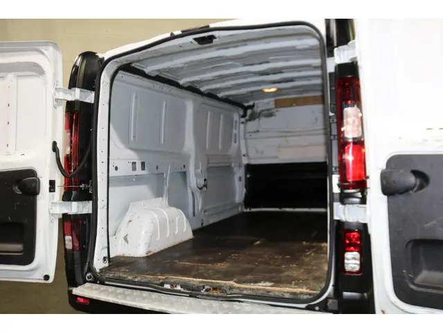 Renault Trafic 1.6 dCi L2 H1 Airco Trekhaak 2016 Diesel 15