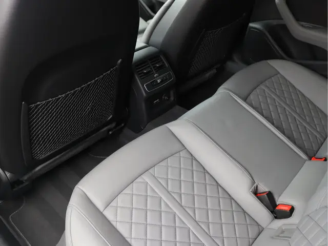 Audi A5 Sportback 40 TFSI S-Line 2020 Hybride Benzine 31