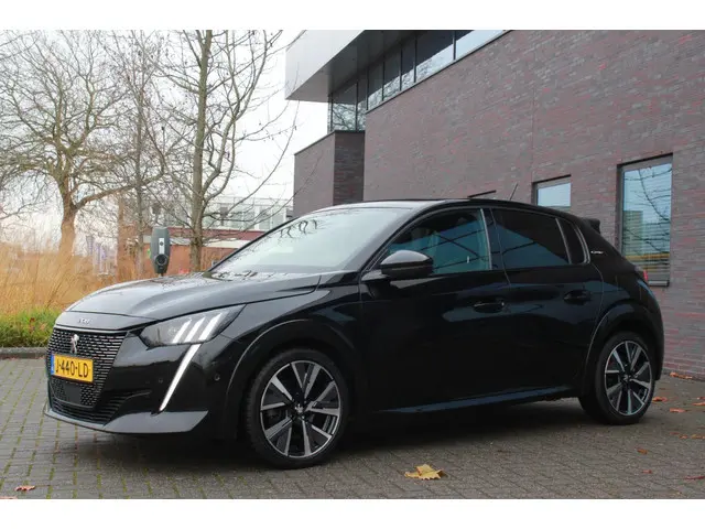 Peugeot 208 1.2 PureTech GT-Line 2020 Benzine 7