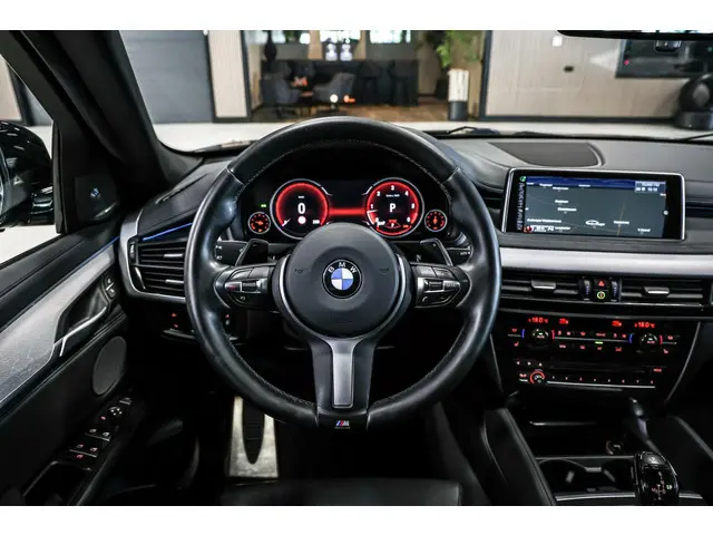 BMW X6 xDrive40d High Executive 2016 Diesel 31