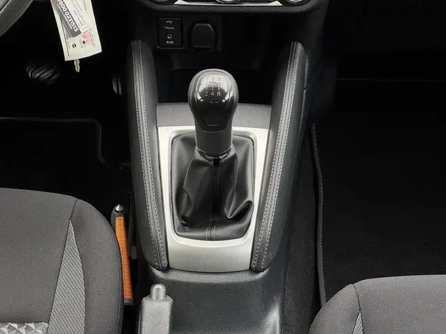 Nissan Micra 1.0L Visia+ 2017 Benzine 19