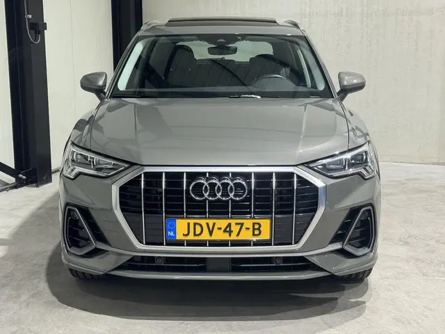 Audi Q3 45 TFSI e S edition 2021 Hybride Benzine 30