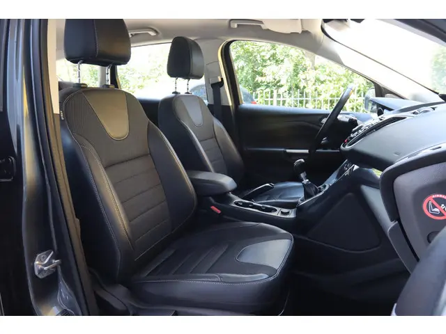 Ford Kuga 1.5 150PK TITANIUM 2015 Benzine 10