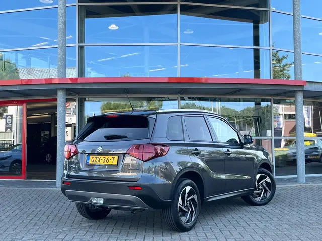 Suzuki Vitara 1.5 Hybrid Style 2025 Hybride Benzine 3