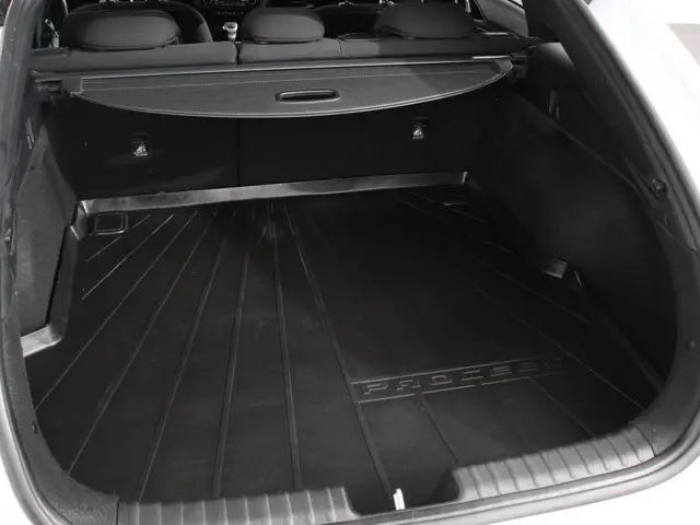 Kia ProCeed 1.5 T-GDi Automaat HEV GT-Line 2022 Benzine 33