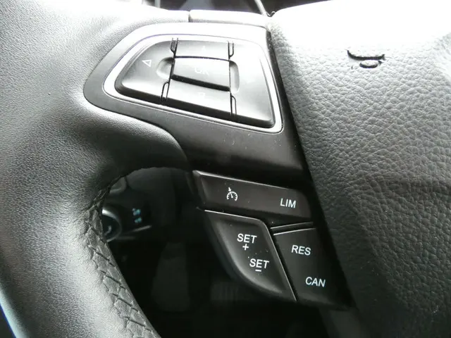 Ford Focus Wagon HELAAS VERKOCHT!!! 2015 Benzine 37