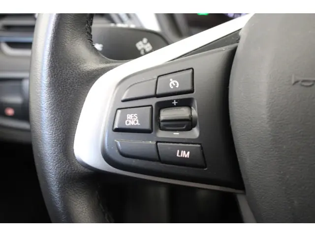 BMW X1 sDrive18i Business Edition 2022 Benzine 16