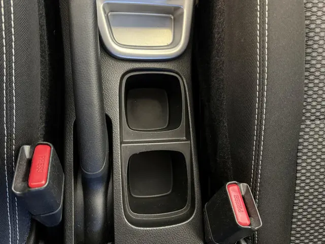 Suzuki Vitara 1.6 Exclusive 2015 Benzine 38