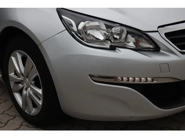 Peugeot 308 1.6 BlueHDi Allure 2016 Diesel 13