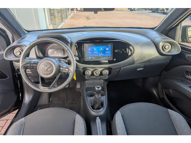 Toyota Aygo X 1.0 VVT-i MT Play 2024 Benzine 18