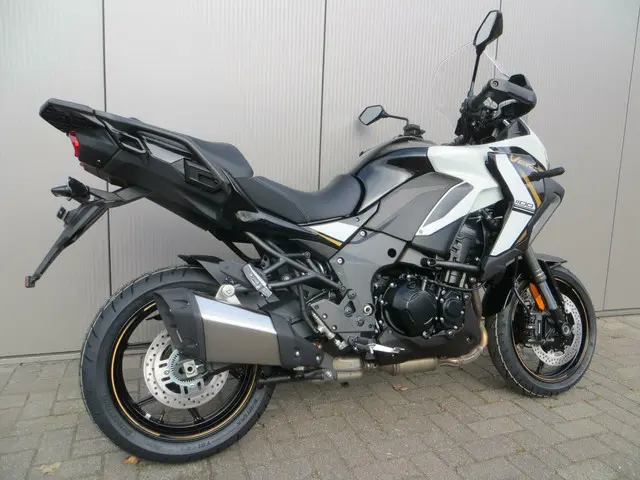Kawasaki Versys 1100 SE 2025 Benzine 2