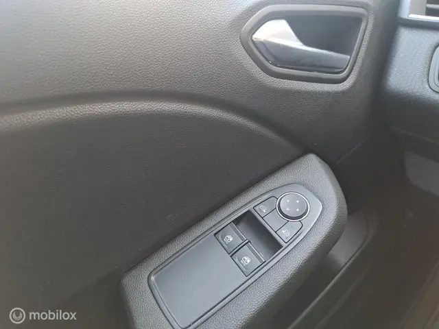 Renault Clio 1.0 TCe 90 Equilibre 2023 Benzine 22