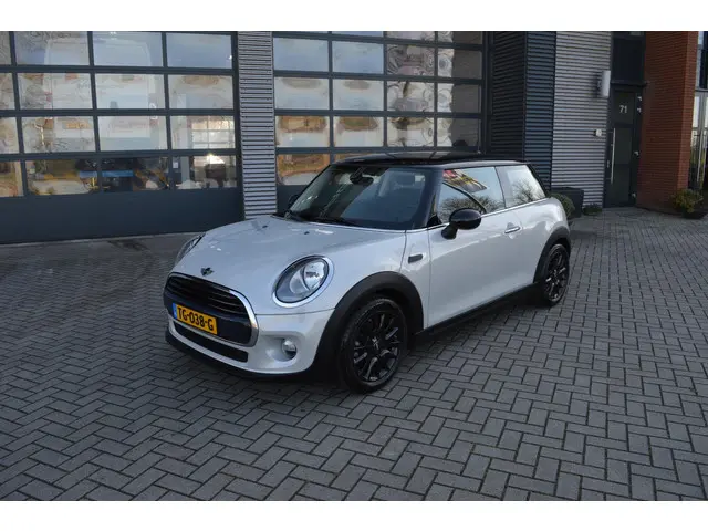 MINI Cooper 2