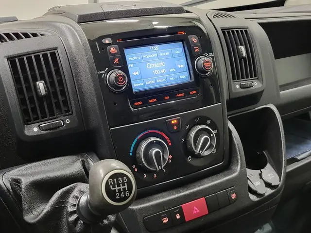 Peugeot Boxer 2.0BlueHDI 111pk Euro 6! 2017 Diesel 13