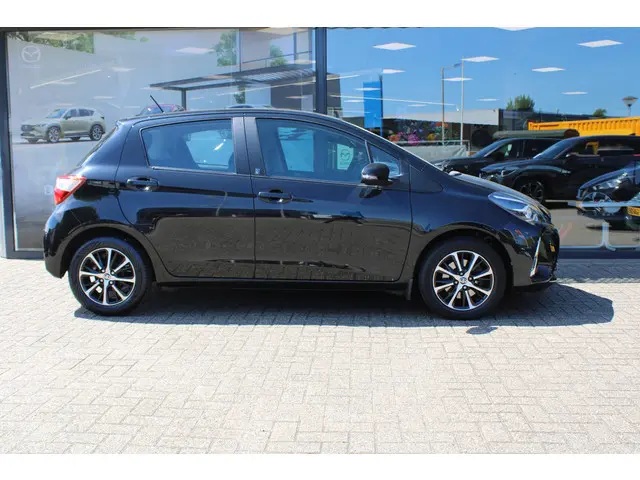 Toyota Yaris 1.5 VVT-i Aspiration 2018 Benzine 6