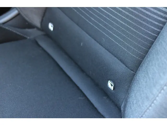 Renault Captur 1.0 TCe 100//Navi//Trekhaak!! 2020 Benzine 17