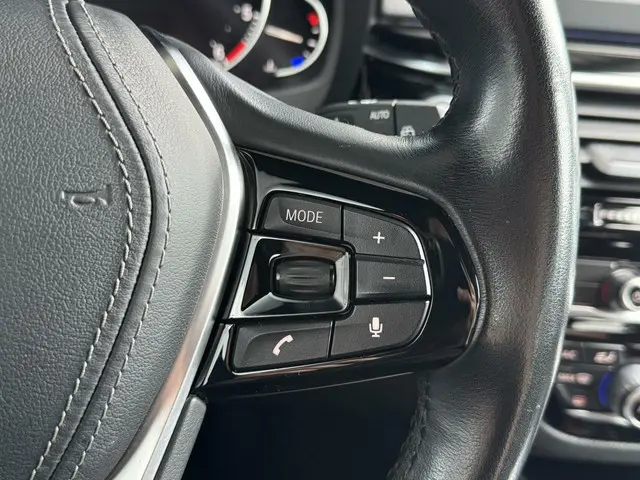 BMW 5 Serie Touring 520d High Executive 2018 Diesel 24