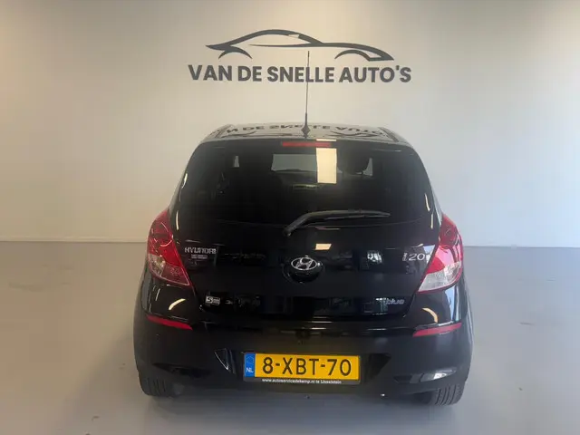 Hyundai i20 1.2i Go! 2015 Benzine 4