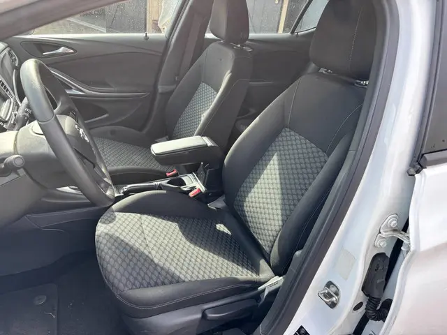 Opel Astra 1.4 2017 Benzine 12