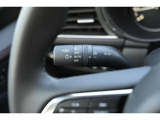 Mazda 3 e-SkyActiv-G 140 automaat Homura 2025 Benzine 18