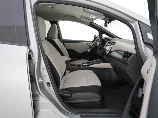 Nissan Leaf N-Connecta 40 kWh 2020 Elektrisch 12