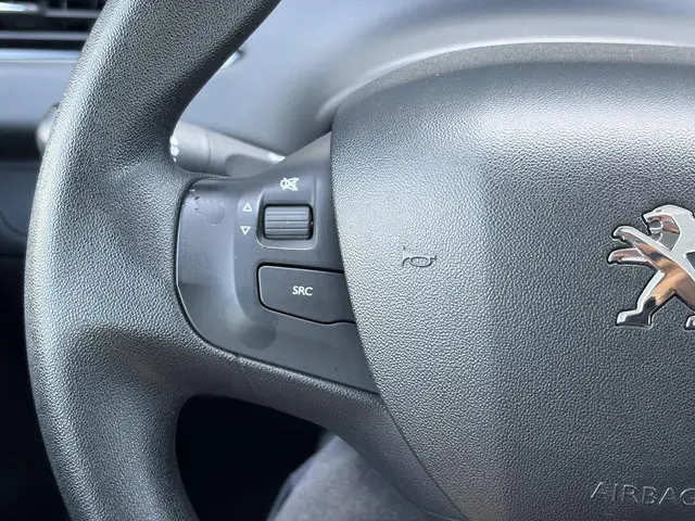 Peugeot 208 1.2 PureTech Active 2018 Benzine 20