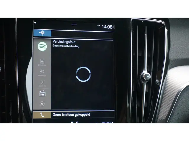 Volvo V60 2.0 T5 250pk R-Design 2019 Benzine 18