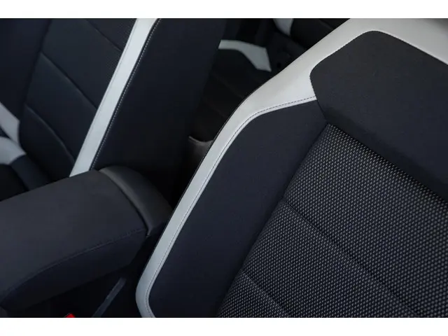 Volkswagen T-Roc 2.0 TSI 4Motion Sport 2018 Benzine 23