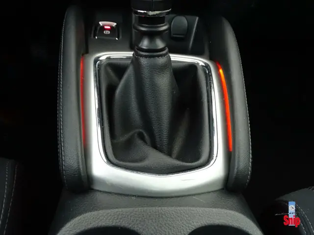 Nissan QASHQAI 1.2 Connect Edition 2015 Benzine 26