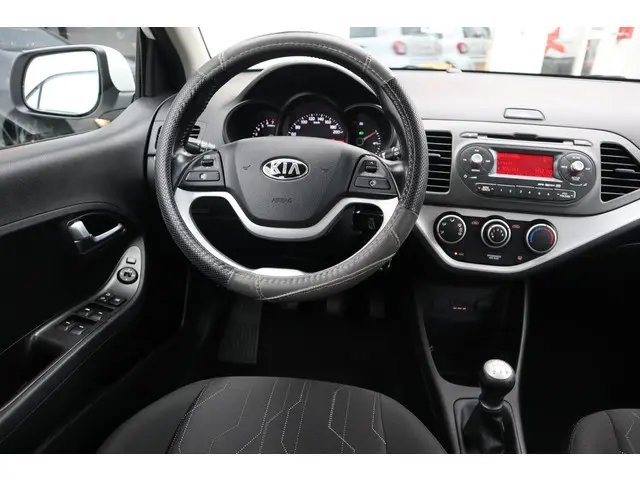 Kia Picanto 1.0 CVVT DESIGN EDITION 2013 Benzine 6