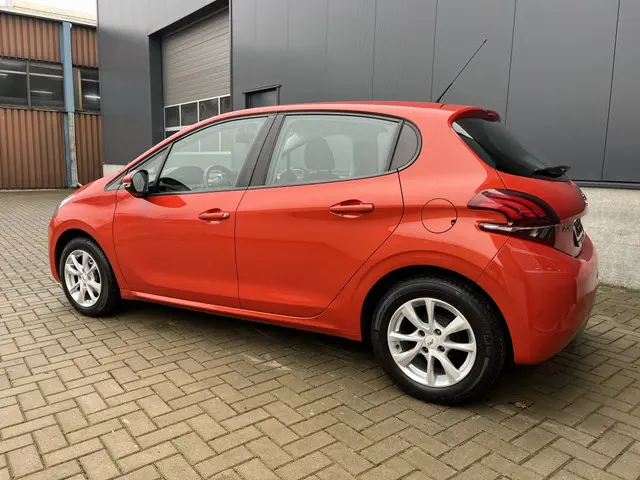 Peugeot 208 2