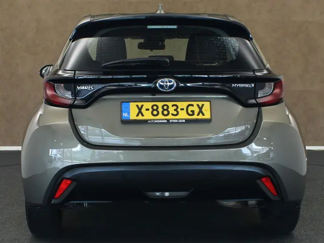 Toyota Yaris 1.5 Hybrid Active 2023 Hybride Benzine 10