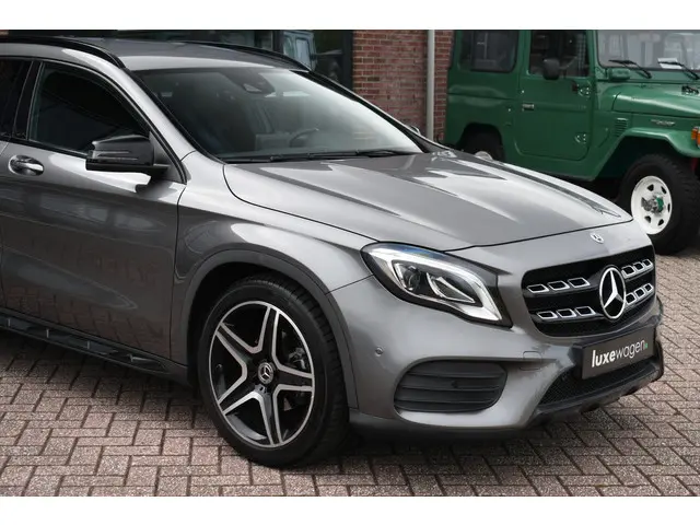 Mercedes-Benz GLA 180 AMG Night 2019 Benzine 53