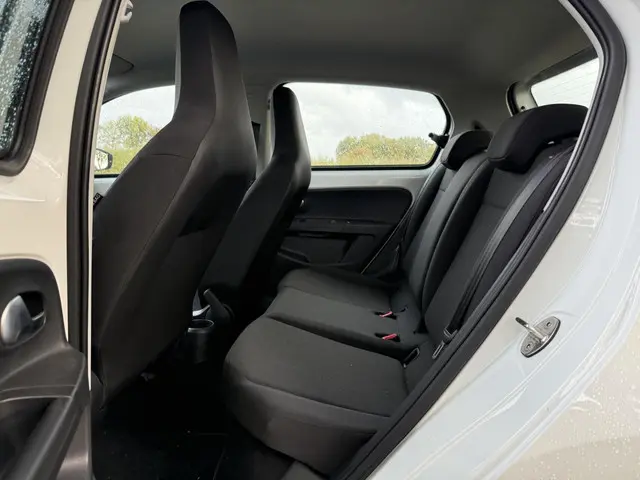 Volkswagen up! 1.0 5 Deurs Lichtmetaal Airco 2022 Benzine 6