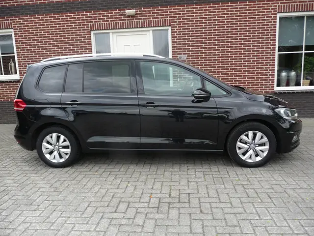 Volkswagen Touran 1.6 TDI SCR Comfortline 7p 2015 Diesel 9