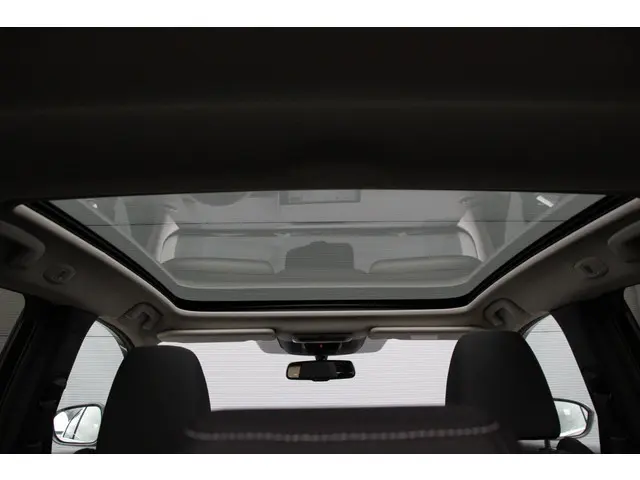 Nissan QASHQAI 1.3 MHEV N-Connecta 2023 Benzine 11