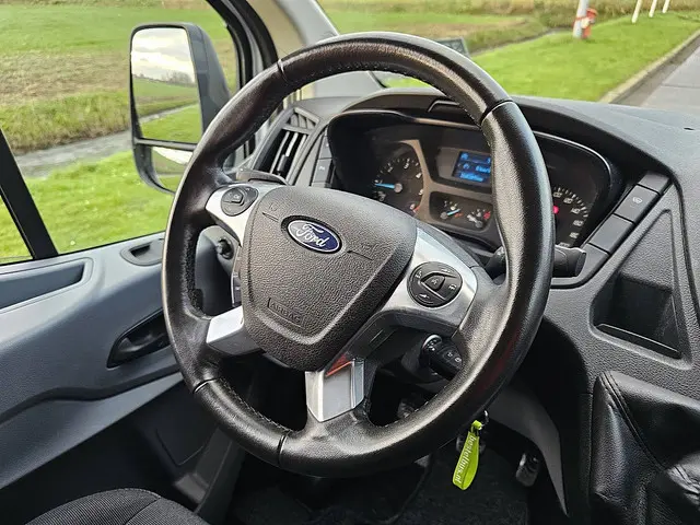 Ford Transit 350 2.0 2018 Diesel 9